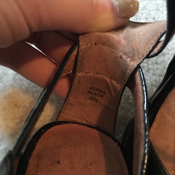 Black Patent Leather Heels - Picture 6 of 6